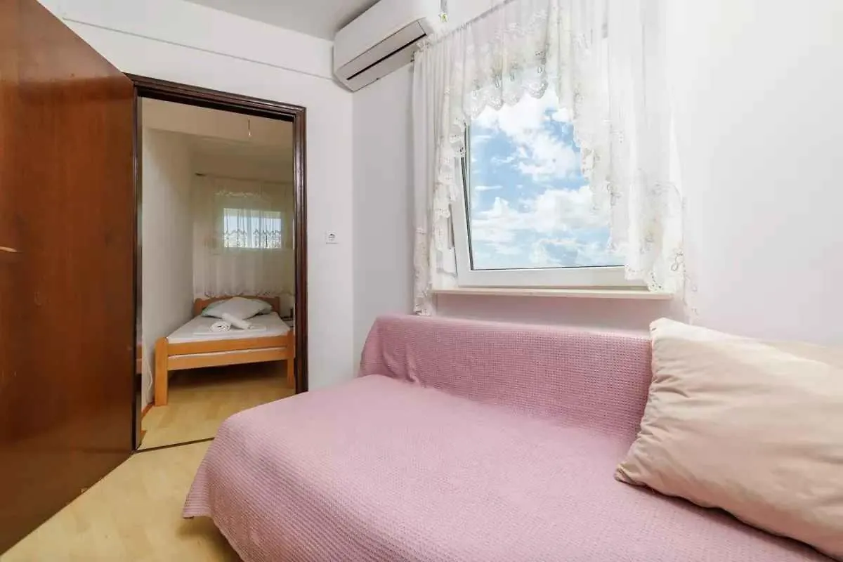 Apartment In Crikvenica 45904